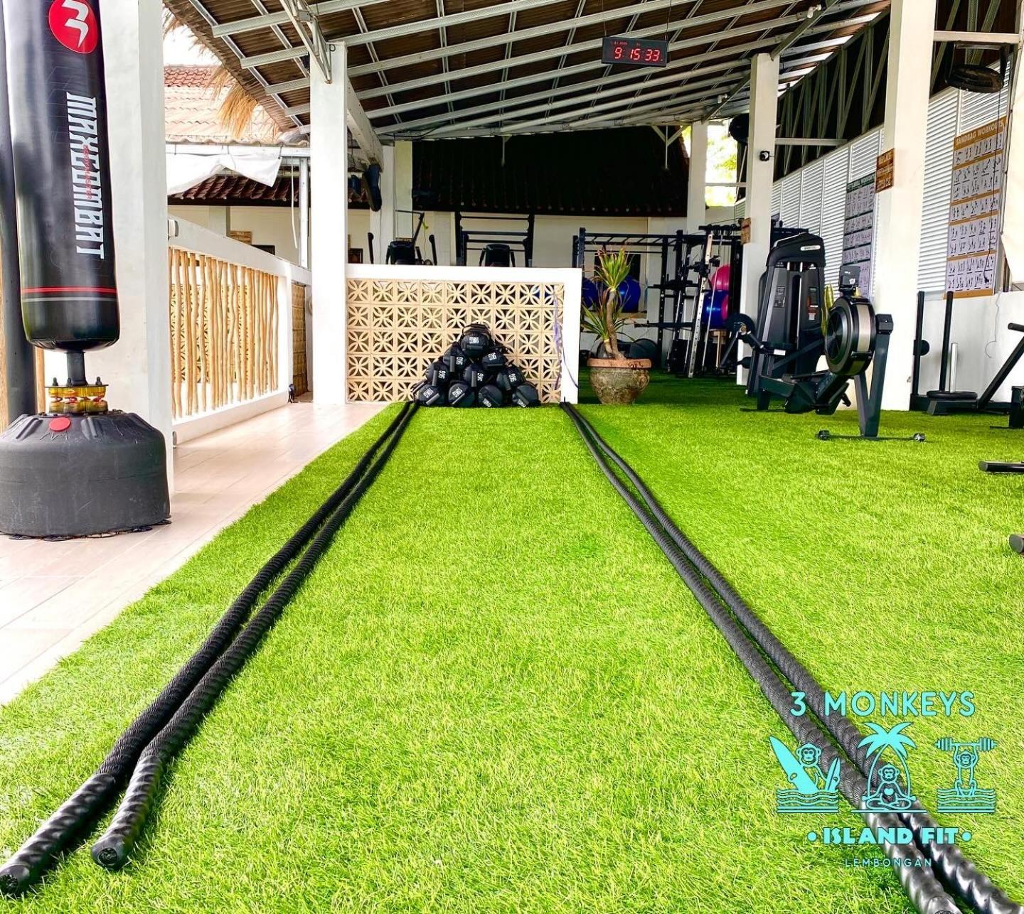 3 Monkeys Lembongan Studio Apartments Gym Recovery Centre Exterior foto